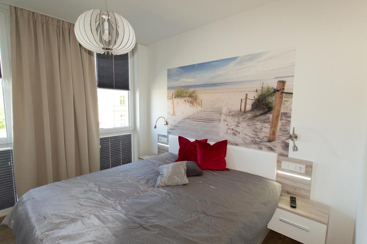 Ferienwohnung Auszeit Glowe Esterno foto